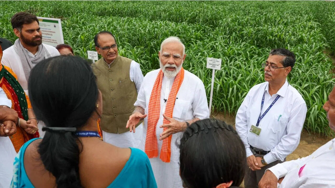 प्रधानमंत्री नरेंद्र मोदी