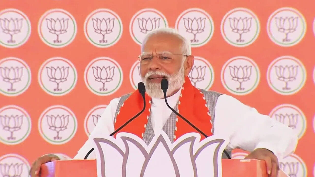 नरेंद्र मोदी