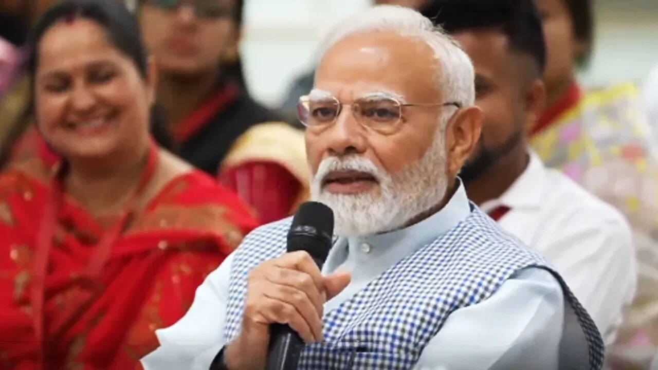 नरेंद्र मोदी