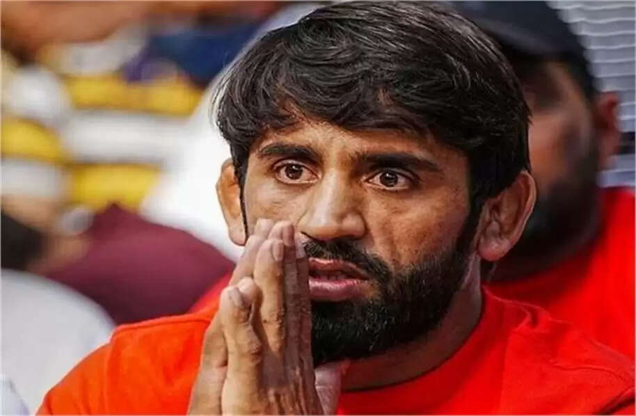 Bajrang Punia apologized to wrestling coach Naresh Dahiya