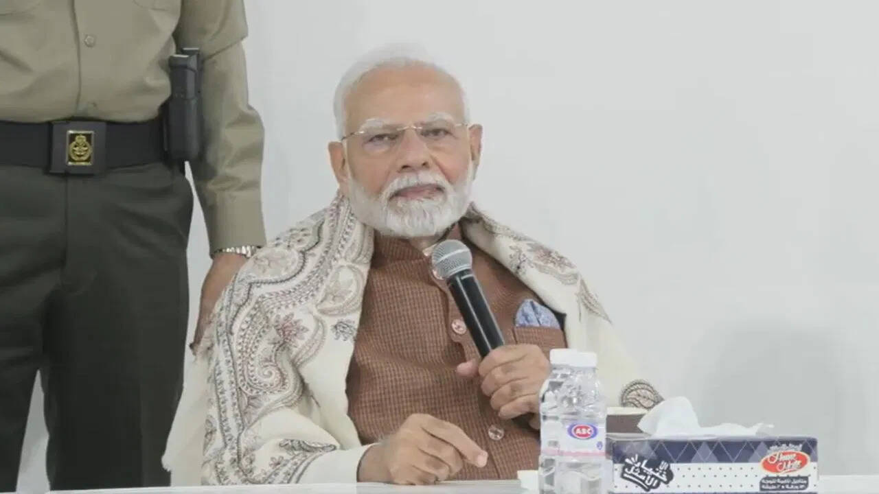 नरेंद्र मोदी