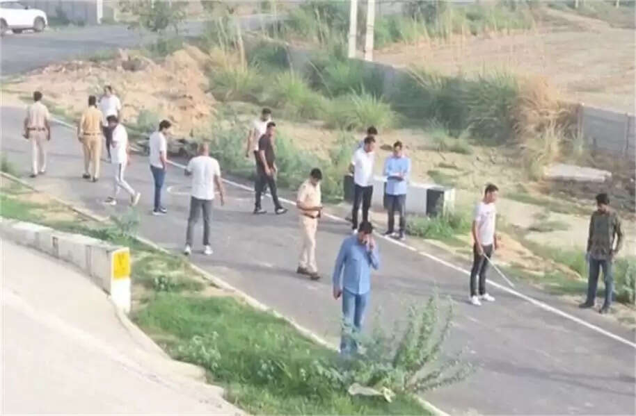 miscreants and police