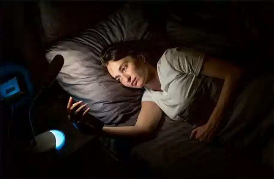 stay awake late night