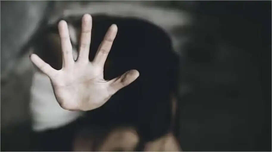 Student kidnapped and raped in a moving car